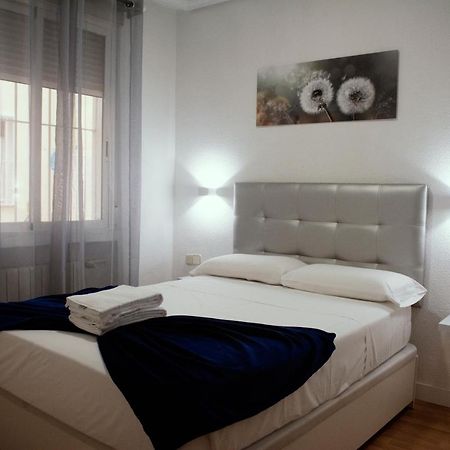 Hostal Artico Madrid Buitenkant foto