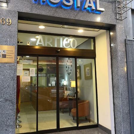 Hostal Artico Madrid Buitenkant foto