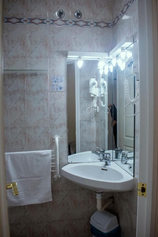 Hostal Artico Madrid Buitenkant foto