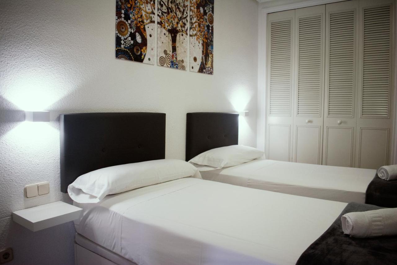 Hostal Artico Madrid Buitenkant foto