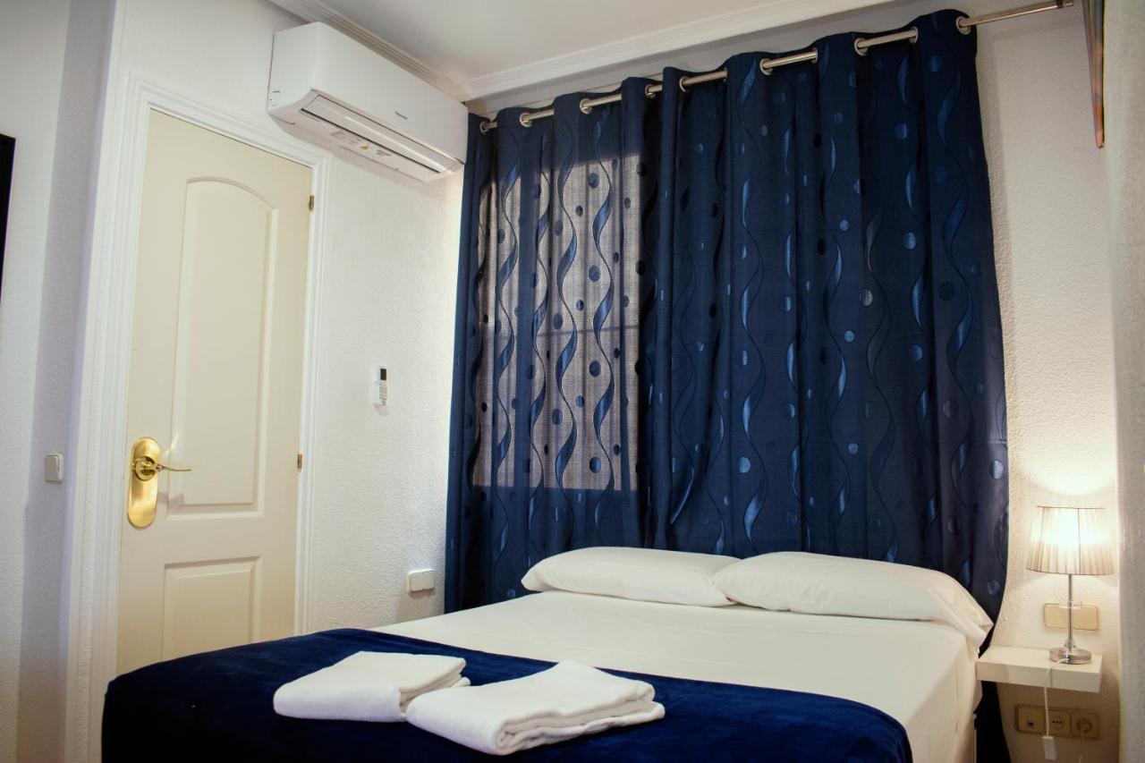 Hostal Artico Madrid Buitenkant foto