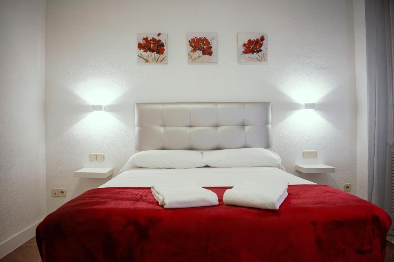 Hostal Artico Madrid Buitenkant foto